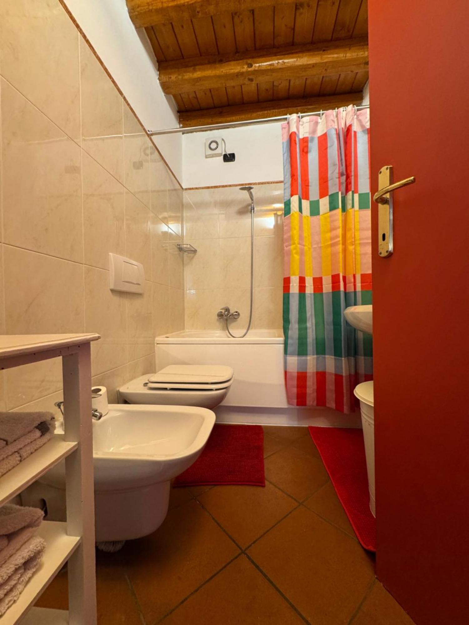 Casa Vacanza Castagna Nesso Ngoại thất bức ảnh